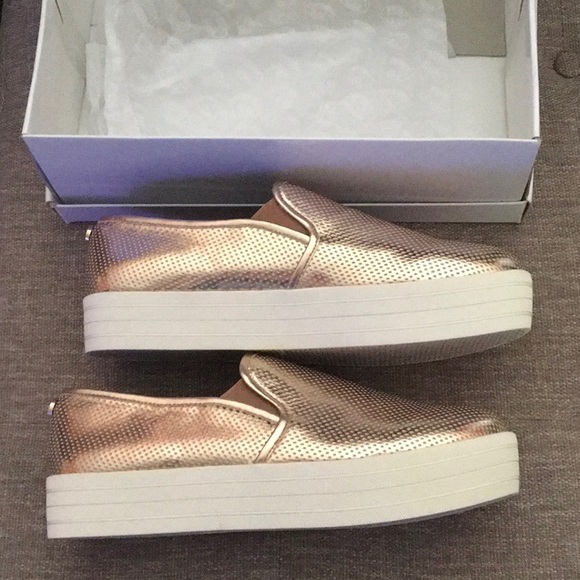 Steve Madden Shoe - Picture 4 of 7